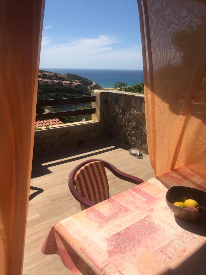 Sardegna-Ferienwohnung Mit Emotionale Meeres Blick 토레 데이 코르사리 외부 사진